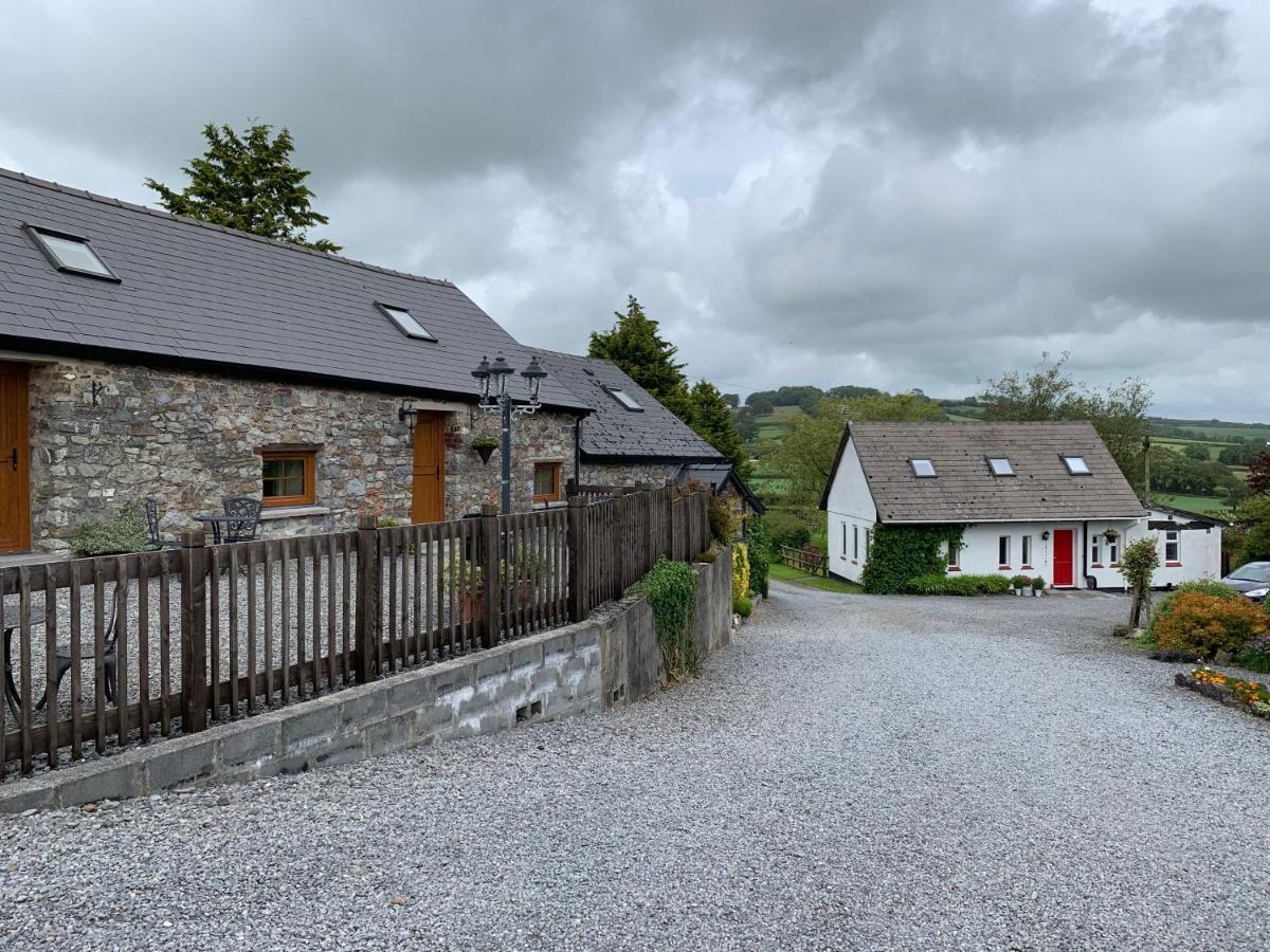 Отель The Reindeer Retreat Buttercup Twin Kidwelly Экстерьер фото